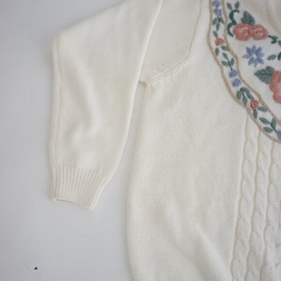Vintage Alfred Dunner Cream w Embroidered Floral Fine Knit Mock Sweater S - Picture 8 of 12